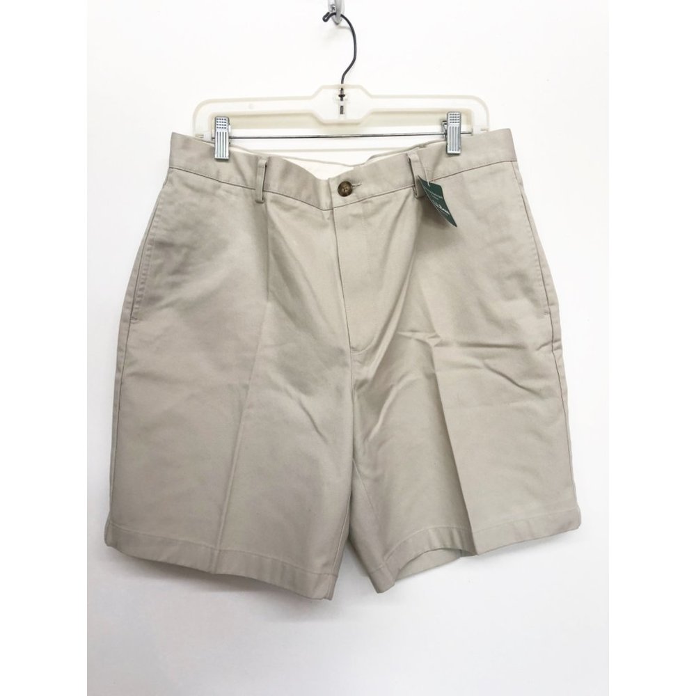 L.L. Bean Men's Tan Khaki Wrinkle Resistant Shorts 35